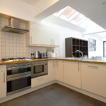 Oxford.International.English.Schools.Image.Accommodation.SuperiorSharedHouse.02 Oxford.International.English.Schools.Image.Accommodation.SuperiorSharedHouse.02